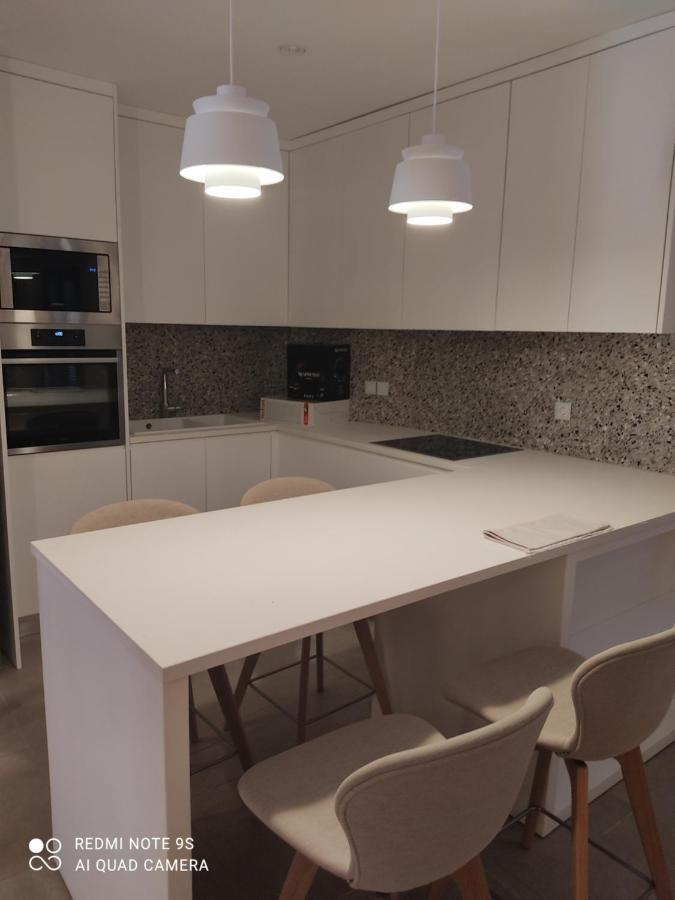 Pink Rose Luxury And Comfort Apartment At The Centre Of Preveza Bagian luar foto